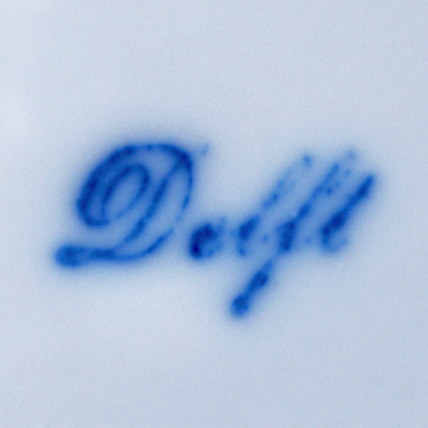 Stempelung: Delft - Zuordnung zur Porzellanfabrik Kalk unsicher!